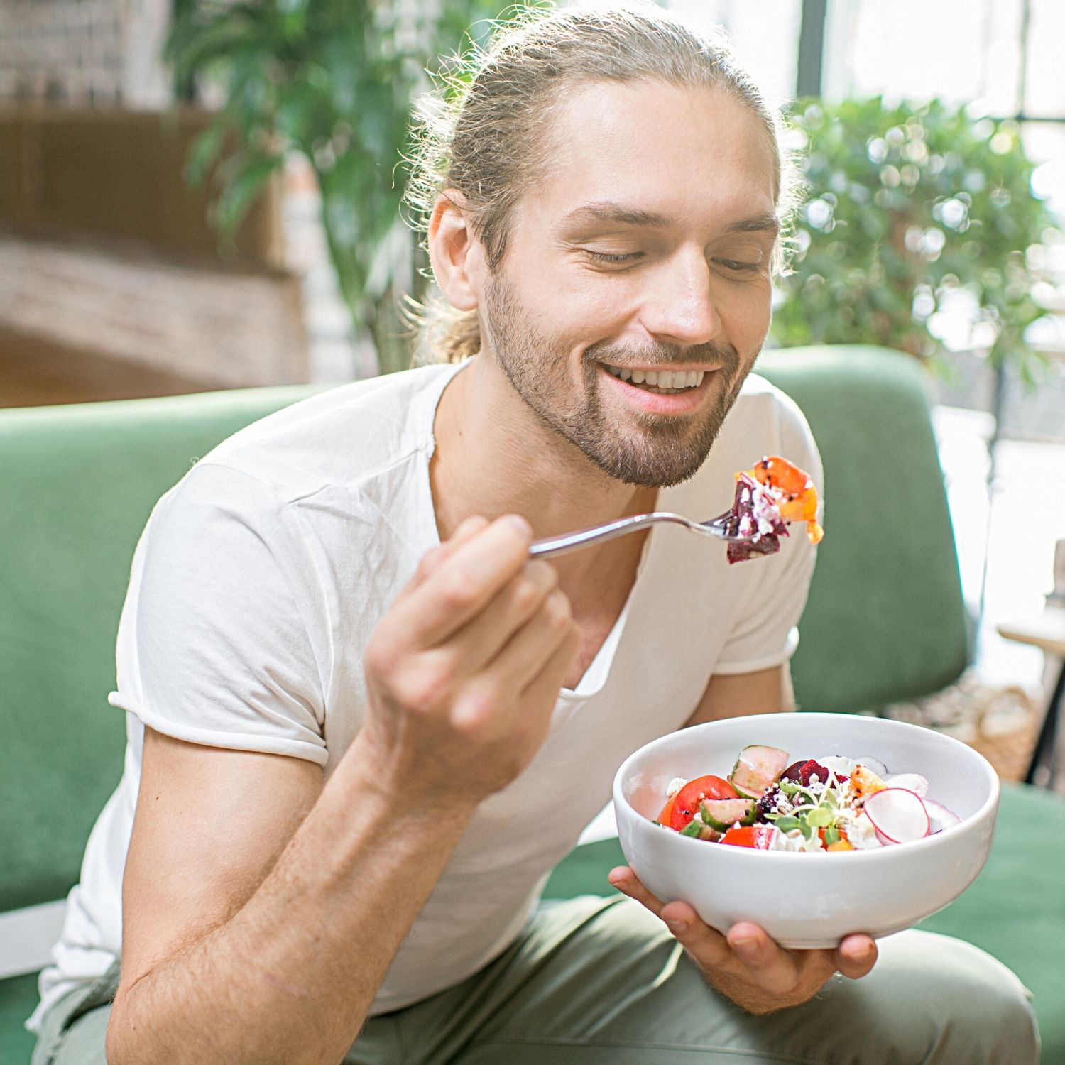 man learning how to stop sweating with food