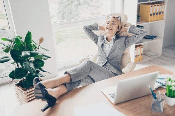 woman wondering how to smell good all day at the office